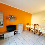 Beach Apartment Cannobio Apartamento