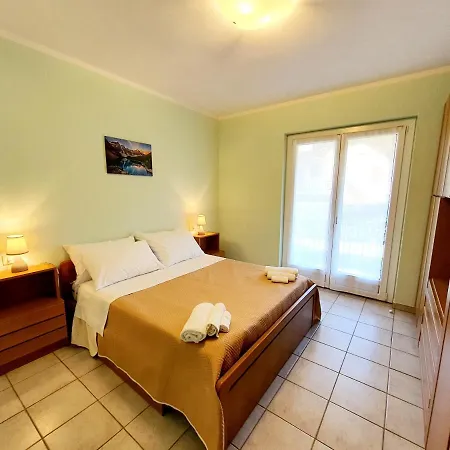 Daire Beach Apartment Cannobio *