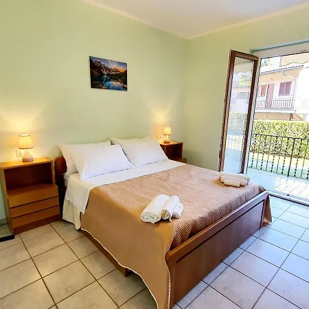 Beach Apartment Cannobio Lägenhet